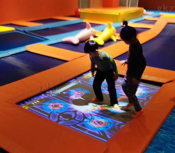 Interactive projection Trampoline